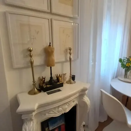 Apartment Eugenia Levia *