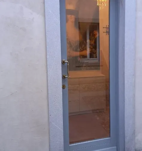 Eugenia Levia Apartman *